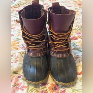Rare L.L. Bean Limited edition Black and Purple Bean Boots Waterproof Lace-Up